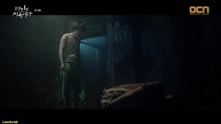 قسمت 9 سریال غریبه هایی از جهنم با زیرنویس چسبیده Strangers From Hell با بازی لی دونگ ووک و ایم شی وان