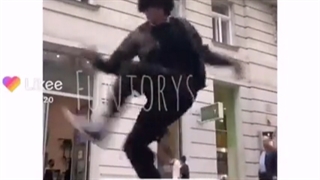 از توی پیج آپارات 1900 تایی شدم