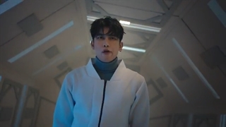 موزیک ویدیو SPACMAN  از میو سوپاسیت با همکاری بند HONNE