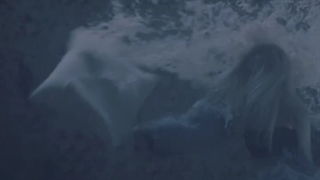 بیین من دارم هر چیزی رو ک ساختم برای تو خراب میکنم