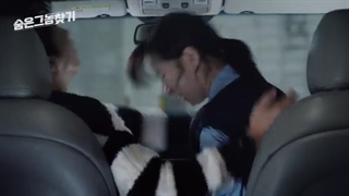 ایولللللل تیزر اول درامای راکی و ام جی .رمانم داره به حقیقت میپیونده مضوعش مث رمانمه .هردوشون عاشق یه دختر میشن:))