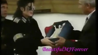 لحظات فوق العاده بامزه و دیده نشده از مایکل جکسون