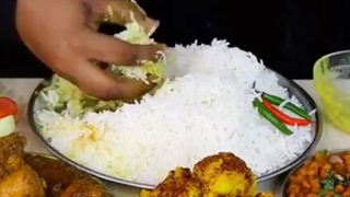 یکم ارام تر بخور فرزندم@-@:////