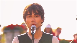 میکس تلفیقی شاد، انرژی بخش و انگیزشی از 4 اجرای زنده و کنسرت الکساندر ریباک با آهنگ Fairytale