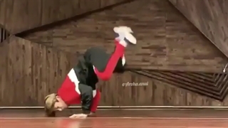 آموزش روی دست ایستادن با آسترو (فقط چا اوون وو اون آخر خیلی باحال بود)