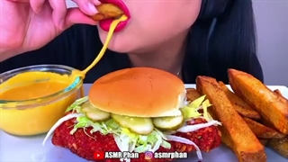 اسمرفود/کوتاه/خوردن سیبزمینی سرخ کرده/برگر سوخاری