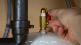 نصب دستگاه تصفیه آب زیرسینکی