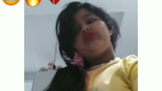 ی حمومی میرفتی خو =_= انگار موهاشو کردن تو روغن سرخ شده در اوردن =_=