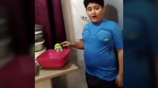 پخت کیک پای سیب توسط آقای آرمین خستو