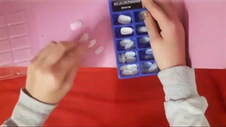 اموزش دیزاین و طراحی ناخن مصنوعی توسط خودم ( خیلی باحال شد )