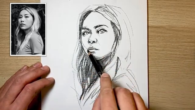 آموزش طراحی چهره یک خانم جوان از روی عکس