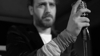 موزیک ویدیو کاوه آفاق به نام رخ به رخ