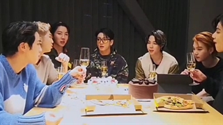 لایو بعد از مراسم American music awards 2021