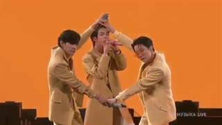 اجرای باتر در مراسم Ama