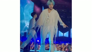 تهیونگ از نزدیک این شکلیه:)