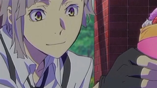 من هیچکسو ندارم که براش لبخند بزنم...!