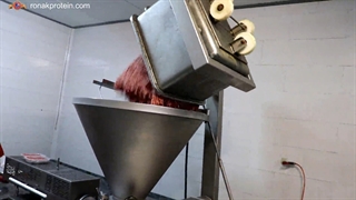 مراحل تولید گوشت چرخ کرده روناک پروتئین