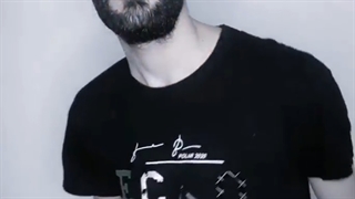 ورزش سگ دو (کپشن)