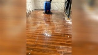 واکس پارکت لمینت و کفپوش pvc و لاک پارکت چوبی نانو