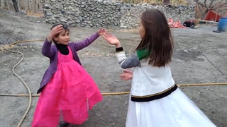 رقص و شادی دخترکان واخان افغانستان