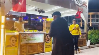 بستنی فروش مشهور ترکیه - 2