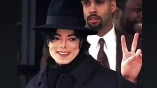 فوت بادیگارد مایکل(کپشن)