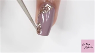 ایده ی ساده برای لاک ناخن