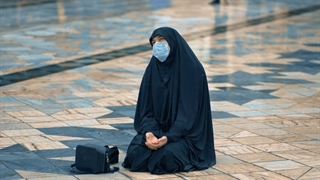 باران بهاری در حرم مطهر رضوی