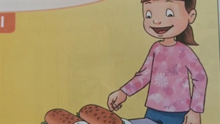 tess has two sandwiches